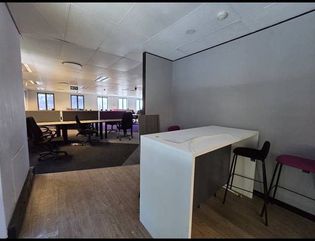 344M² OFFICE TO LET IN SANDTON CENTRAL